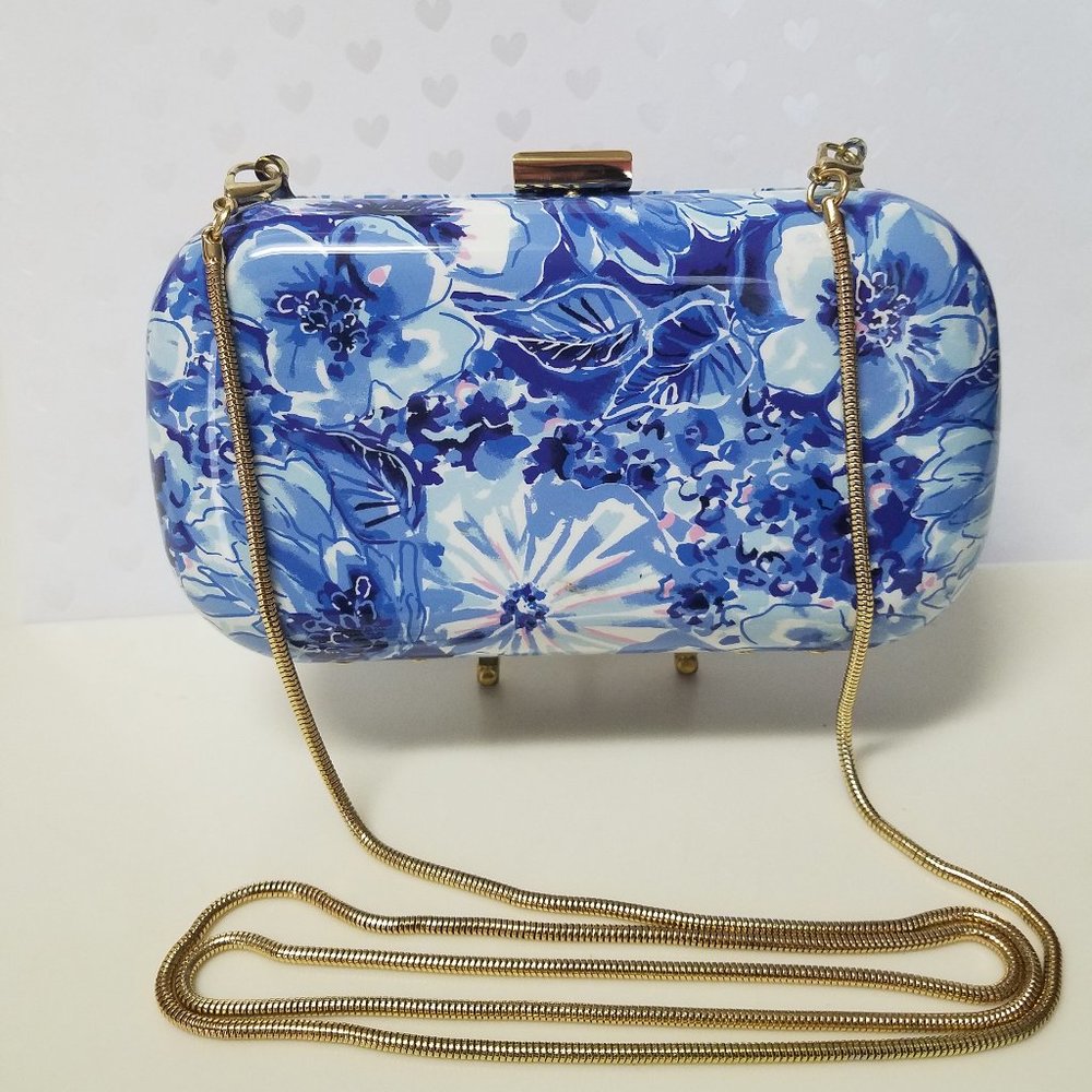 Vintage Lilly Pulitzer Diamond Jubilee Lucite Clutch Pill Box with Blue Flowers